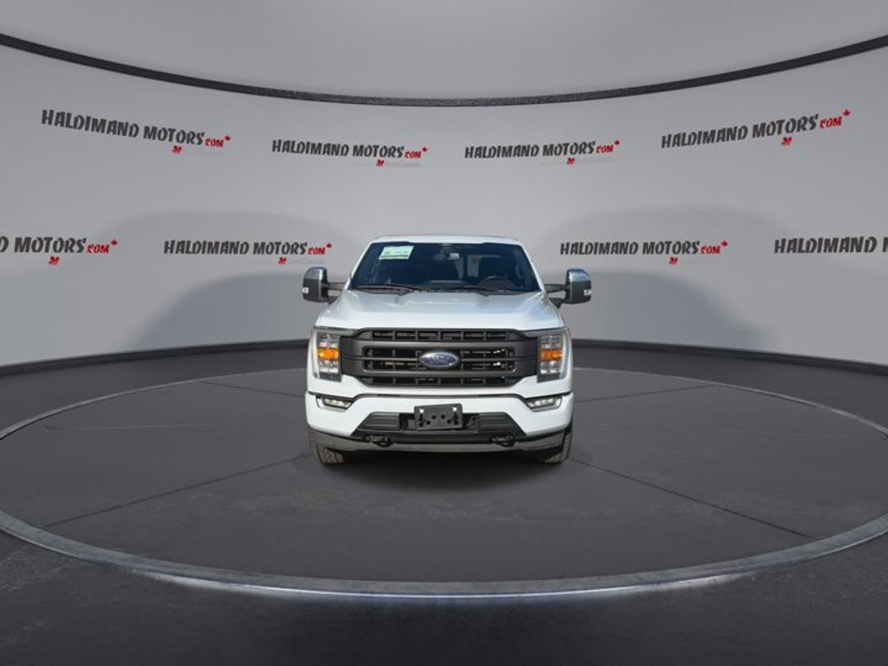 2022 Ford F-150 LARIAT FX4 Off Road SuperCrew 6.5' Box 4WD Photo2