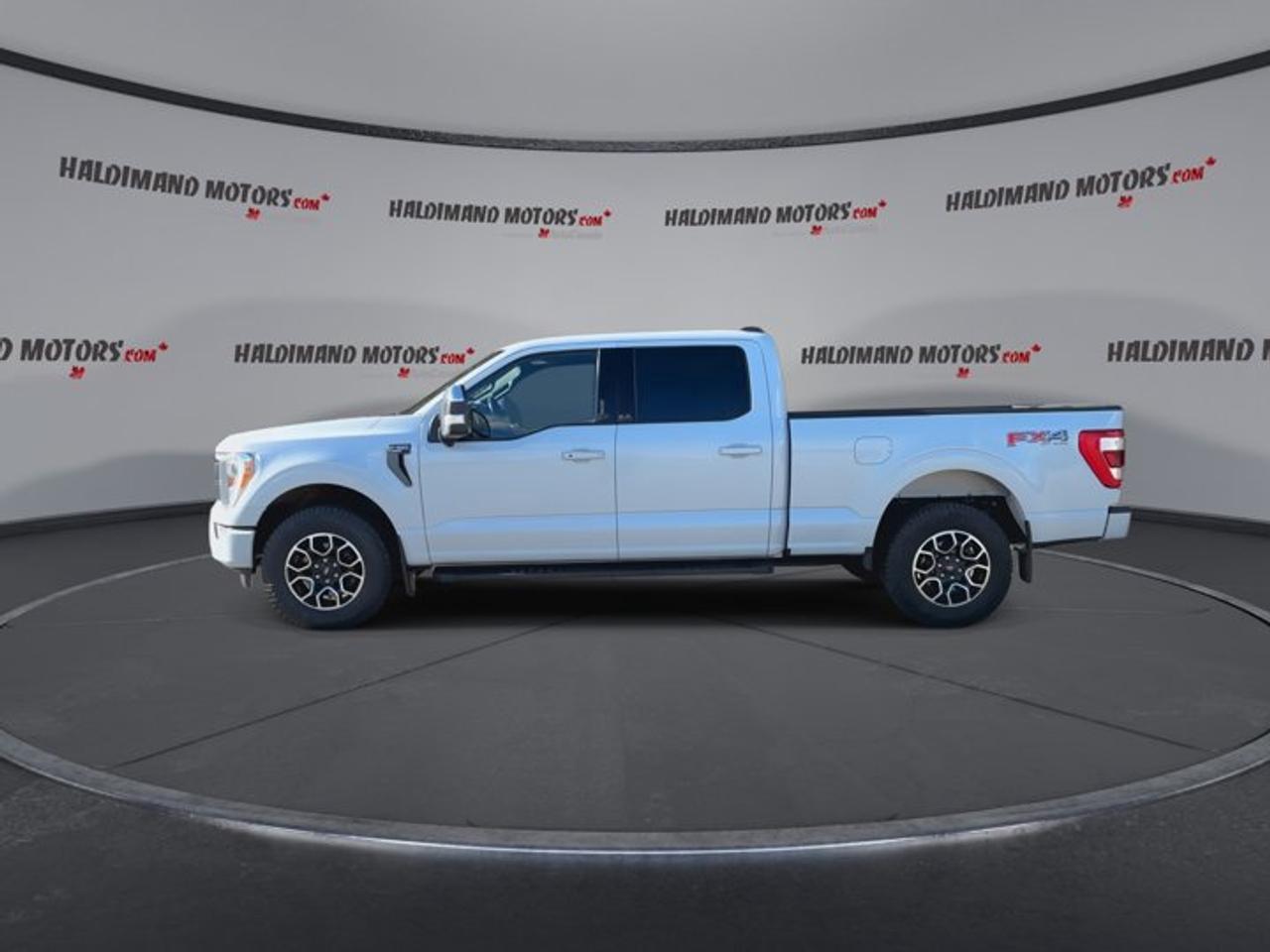 2022 Ford F-150 LARIAT FX4 Off Road SuperCrew 6.5' Box 4WD Photo
