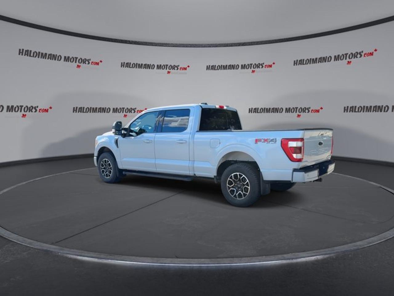 2022 Ford F-150 LARIAT FX4 Off Road SuperCrew 6.5' Box 4WD Photo