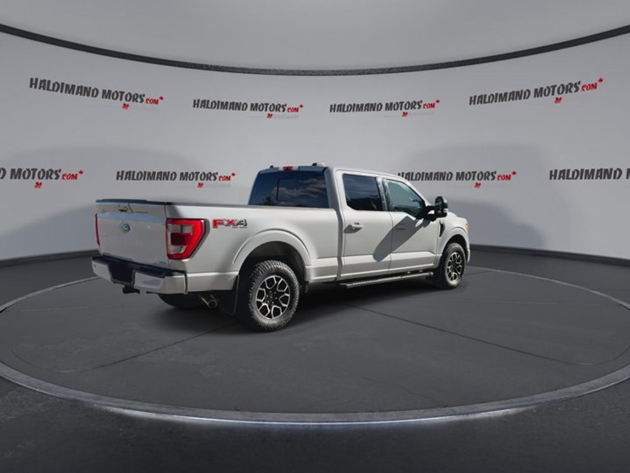 2022 Ford F-150 LARIAT FX4 Off Road SuperCrew 6.5' Box 4WD Photo