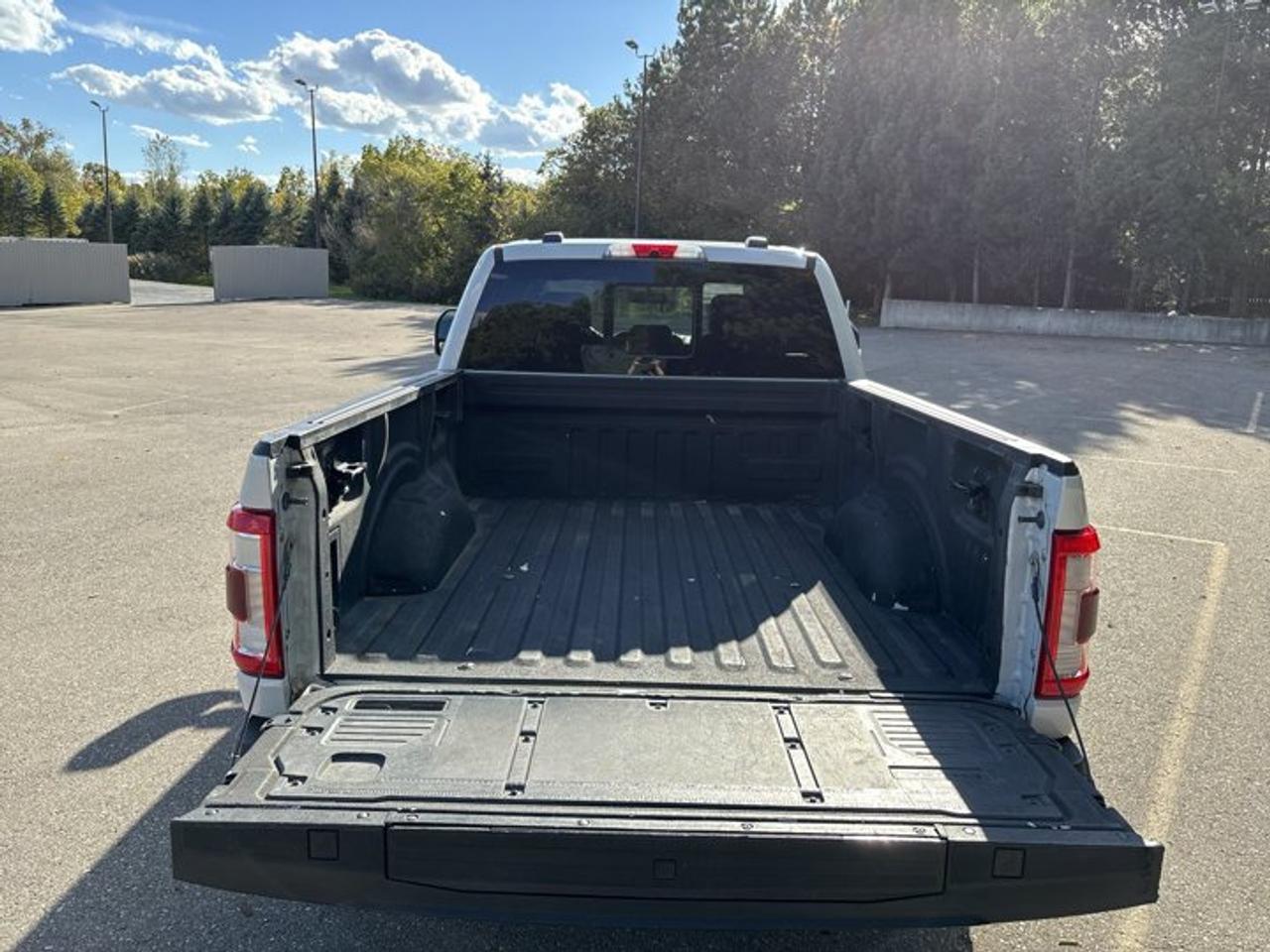 2022 Ford F-150 LARIAT FX4 Off Road SuperCrew 6.5' Box 4WD Photo