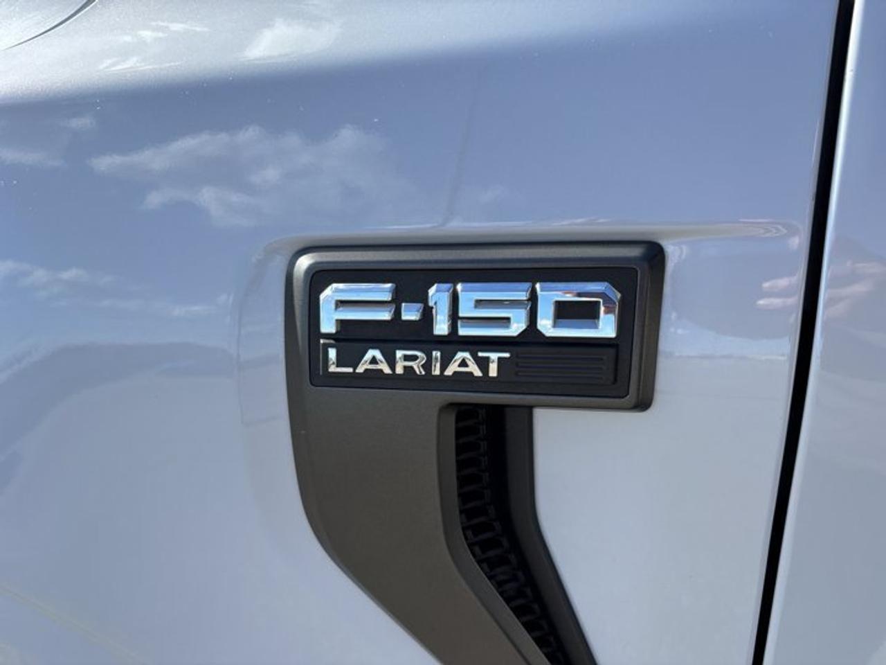 2022 Ford F-150 LARIAT FX4 Off Road SuperCrew 6.5' Box 4WD Photo