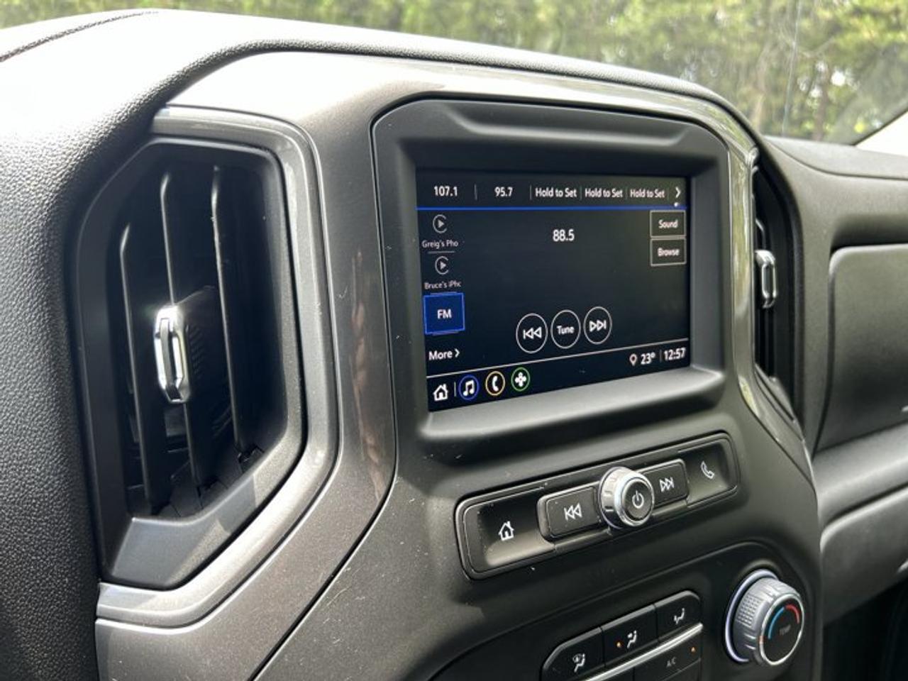 2025 Chevrolet Silverado 1500 WT Crew Cab 6' Bed 4WD | No Accidents Photo