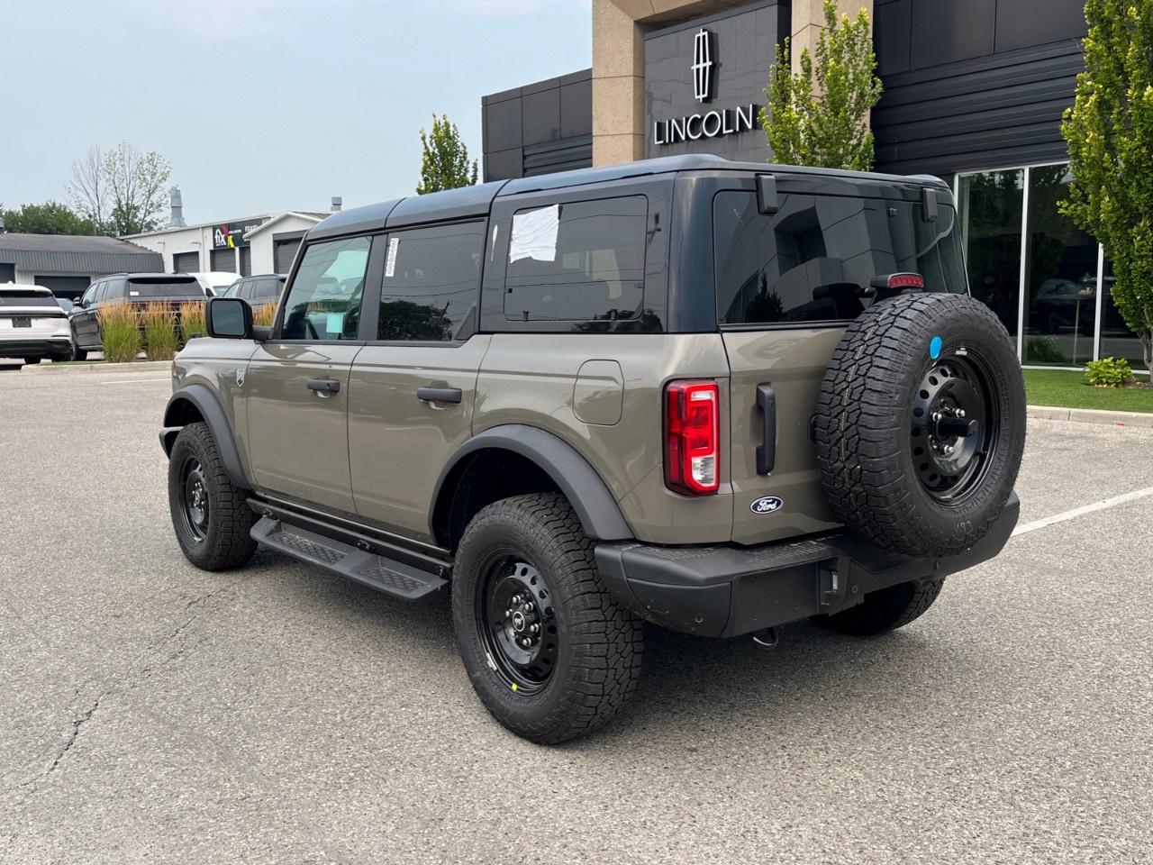 2026 Ford Bronco Big Bend 4 Door 4x4 Photo