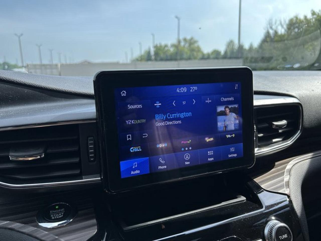 2021 Ford Explorer Limited 4WD | No Accidents | Vent. Front Seats Photo