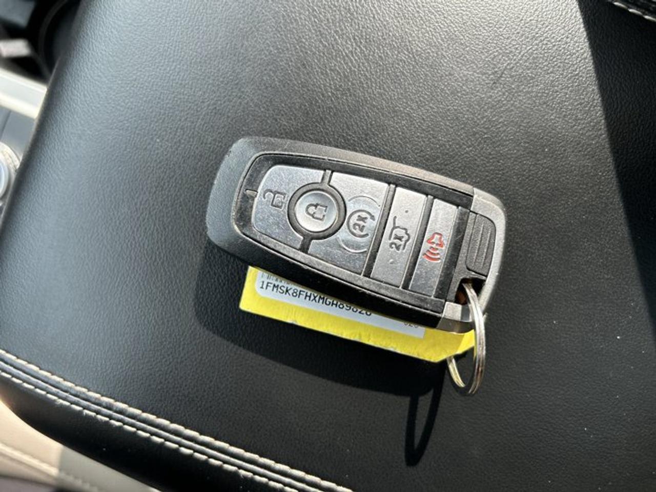 2021 Ford Explorer Limited 4WD | No Accidents | Vent. Front Seats Photo