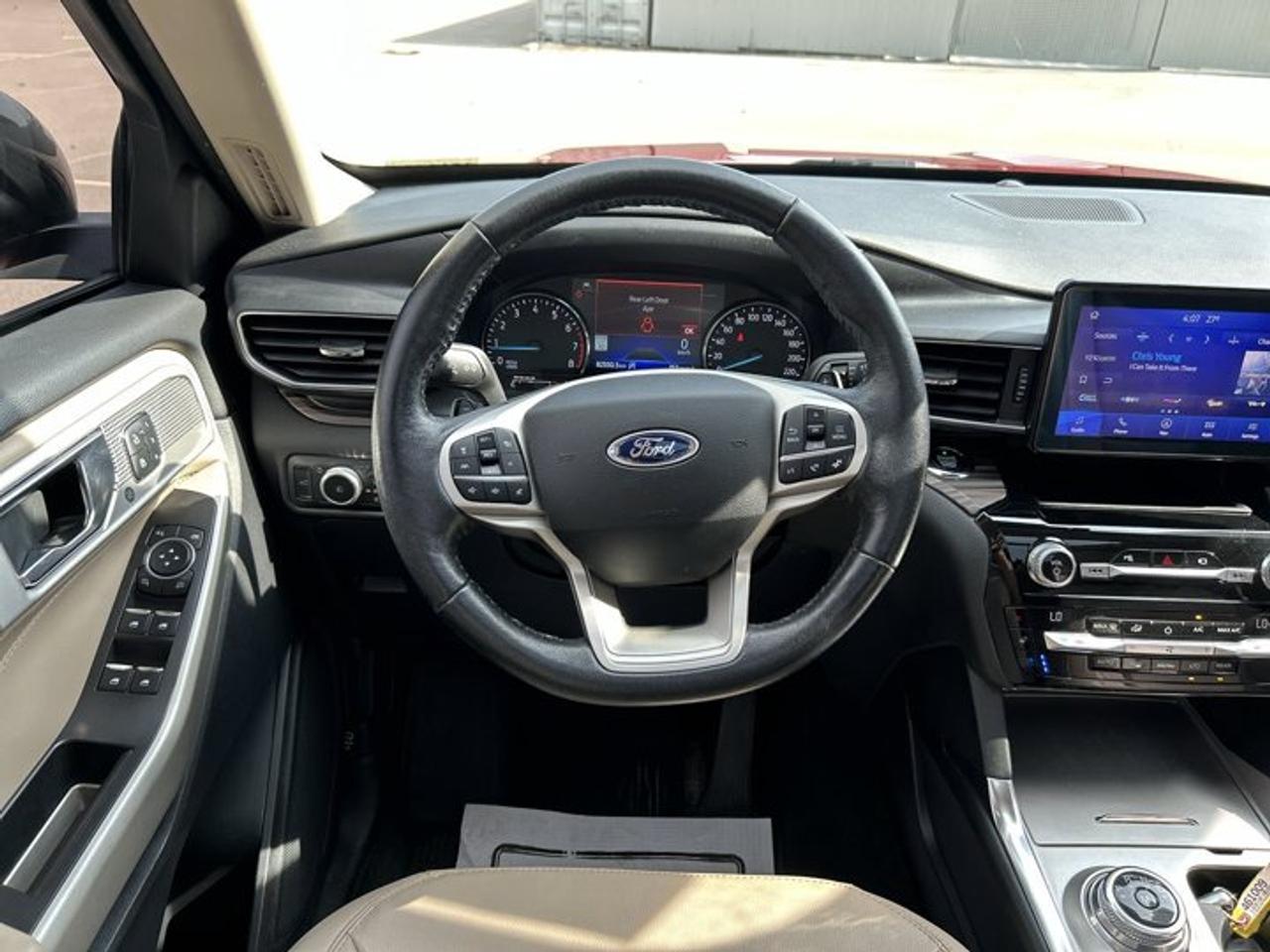 2021 Ford Explorer Limited 4WD | No Accidents | Vent. Front Seats Photo