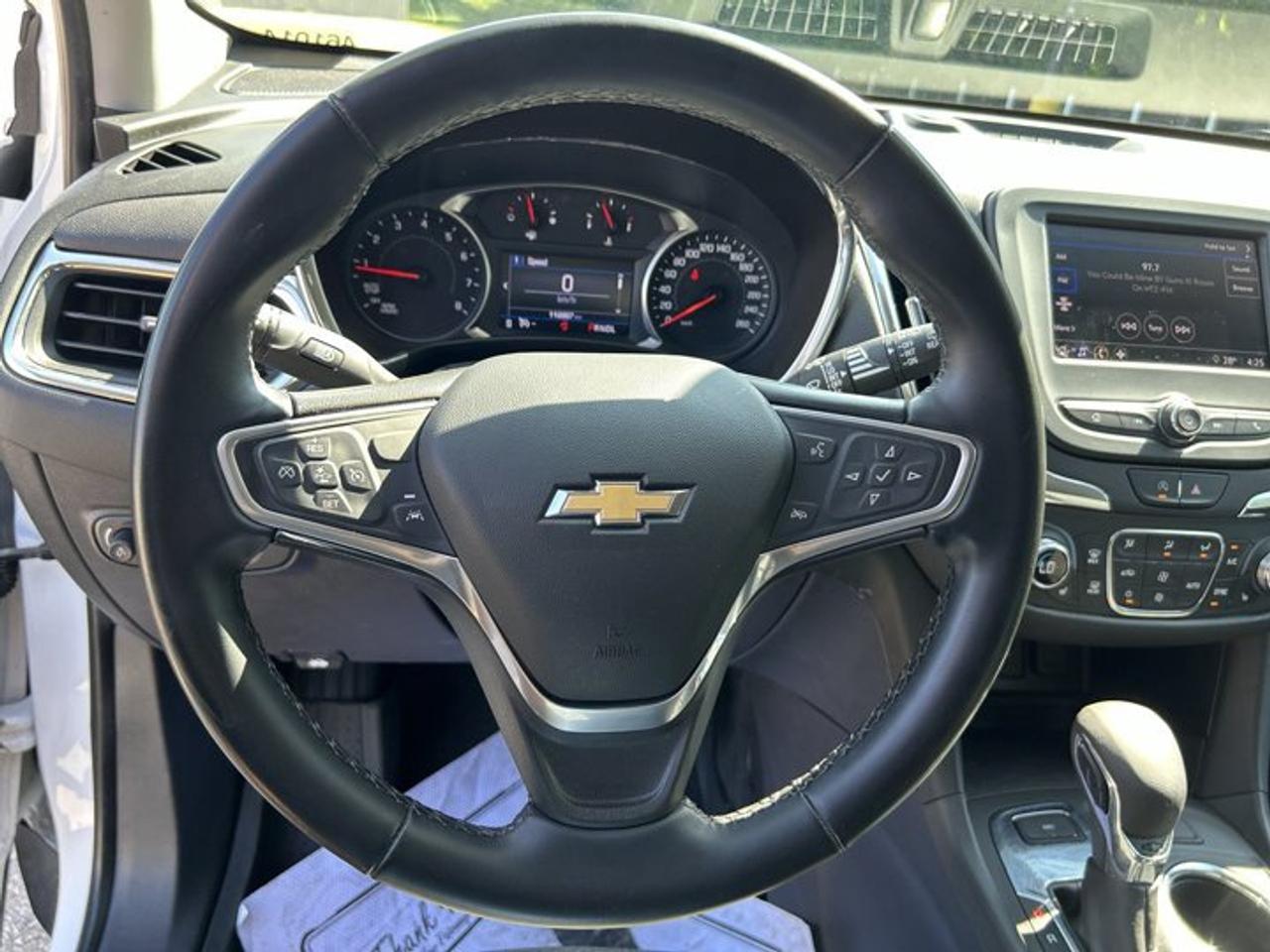 2023 Chevrolet Equinox LT AWD | No accidents Photo