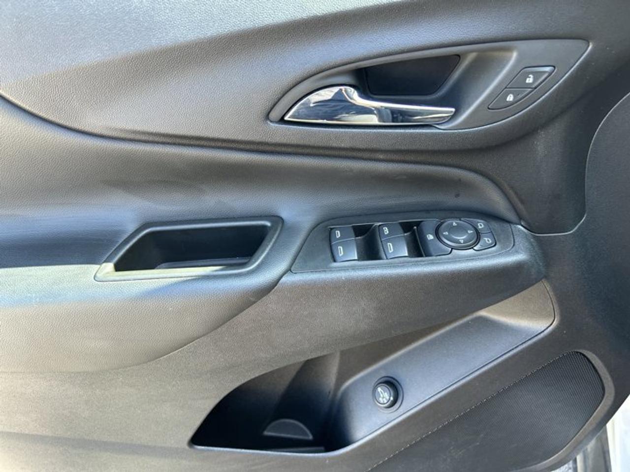 2023 Chevrolet Equinox LT AWD | No accidents Photo