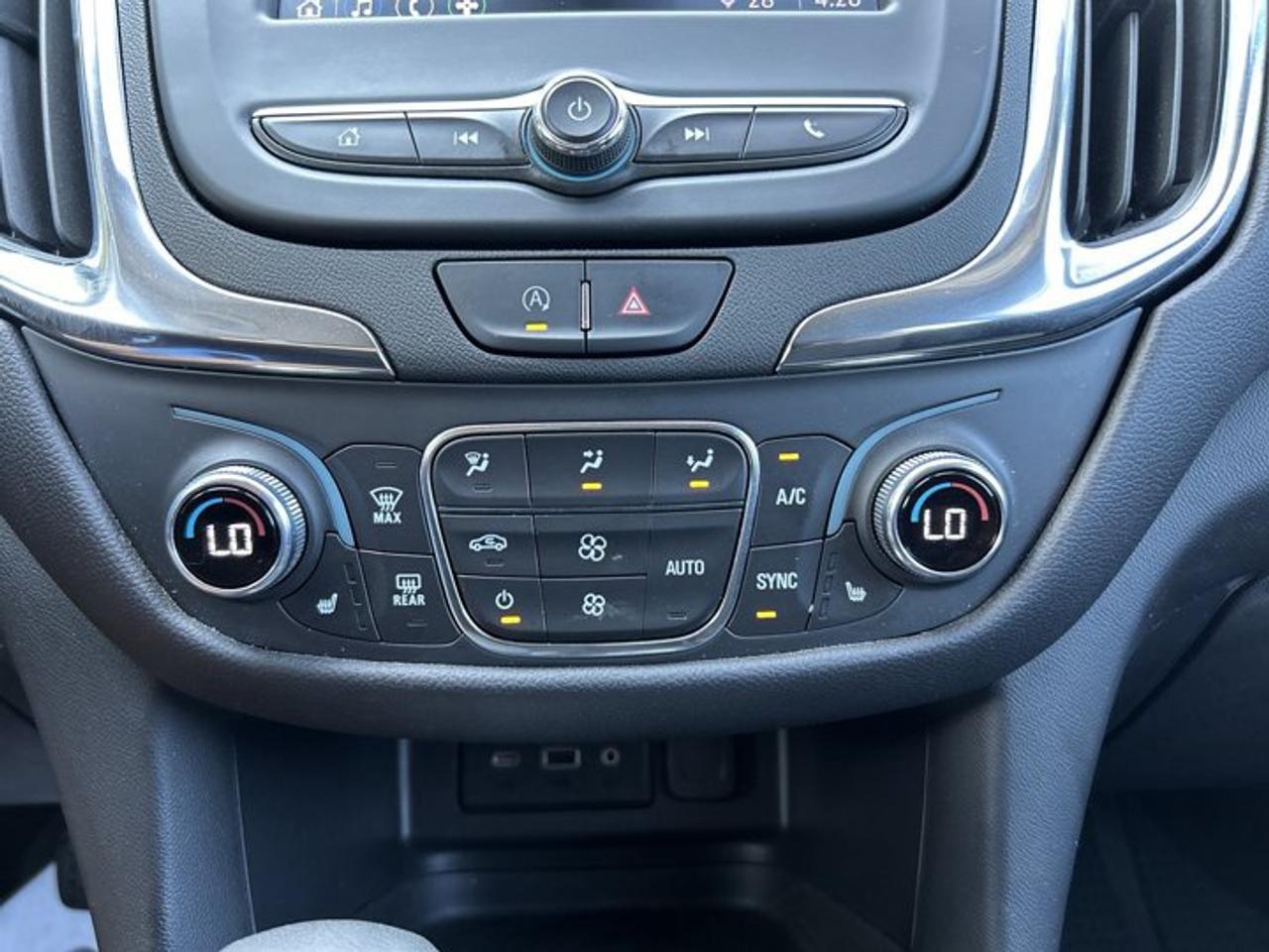 2023 Chevrolet Equinox LT AWD | No accidents Photo