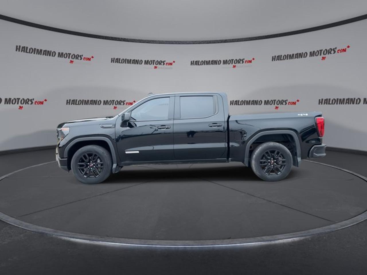 2024 GMC Sierra 1500 Elevation Crew Cab 6' Box 4WD | Heated Steering Photo