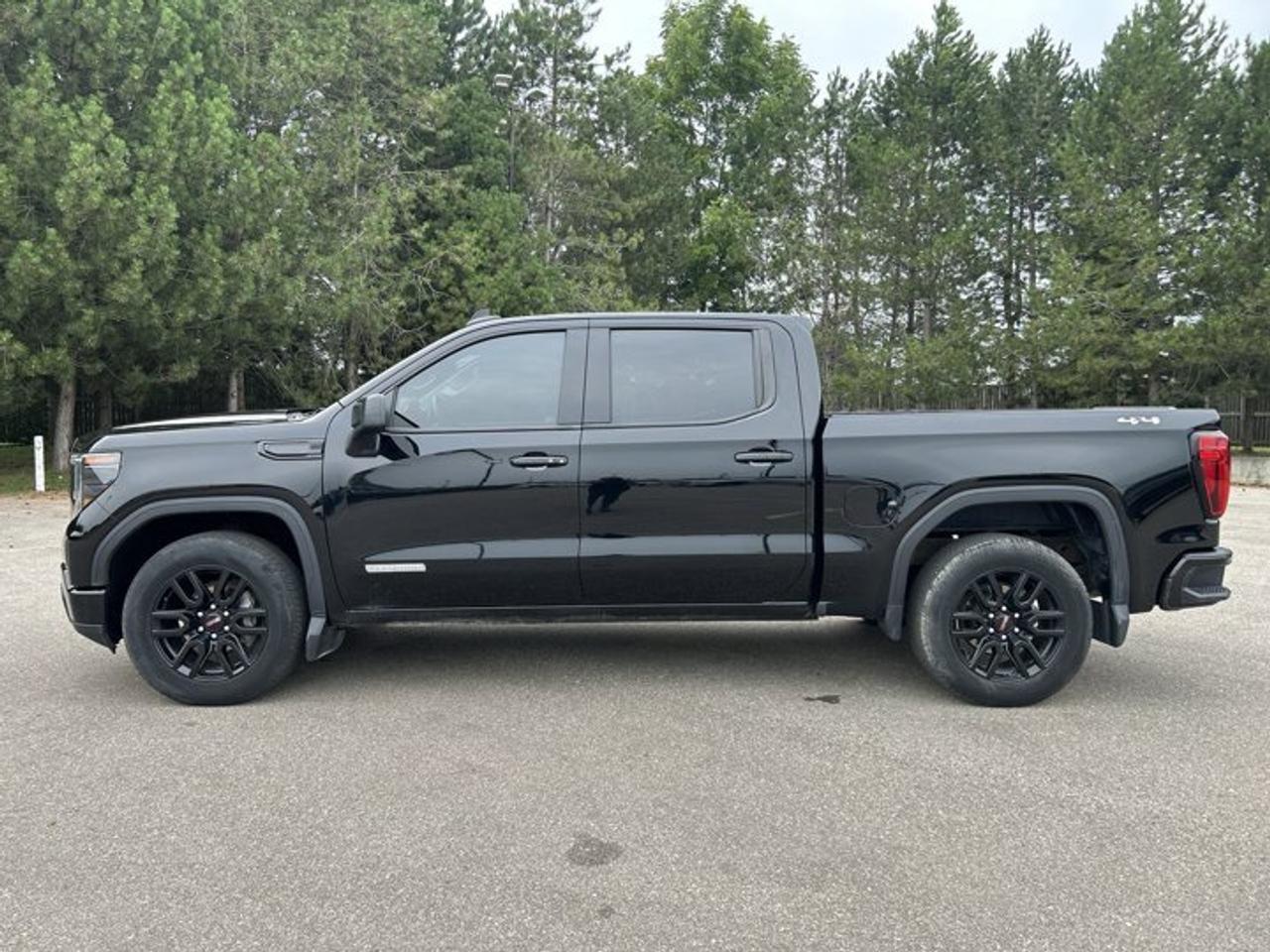 2024 GMC Sierra 1500 Elevation Crew Cab 6' Box 4WD | Heated Steering Photo