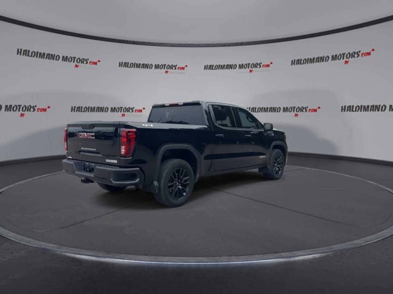 2024 GMC Sierra 1500 Elevation Crew Cab 6' Box 4WD | Heated Steering Photo