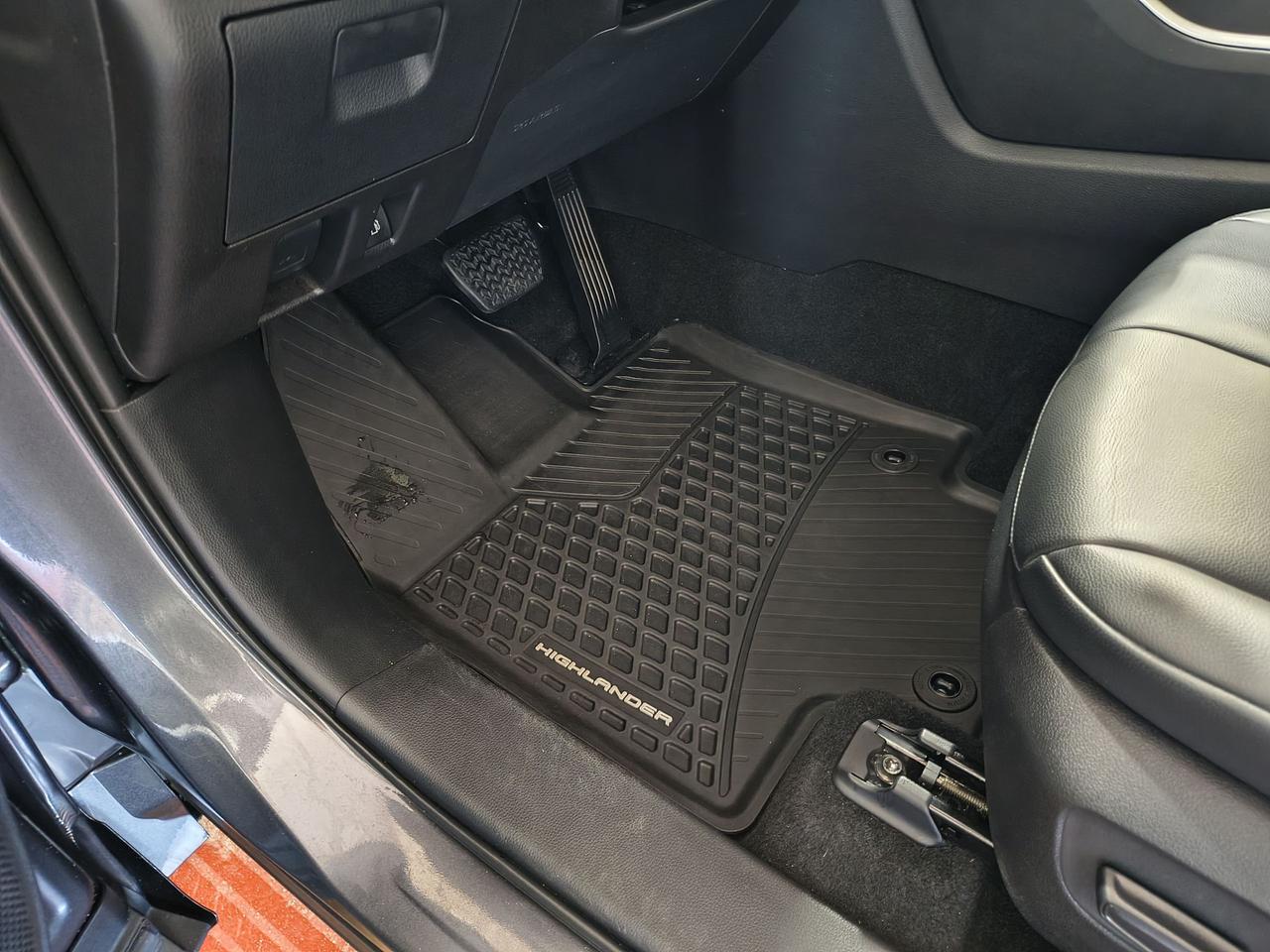 2024 Toyota Highlander XLE Photo0