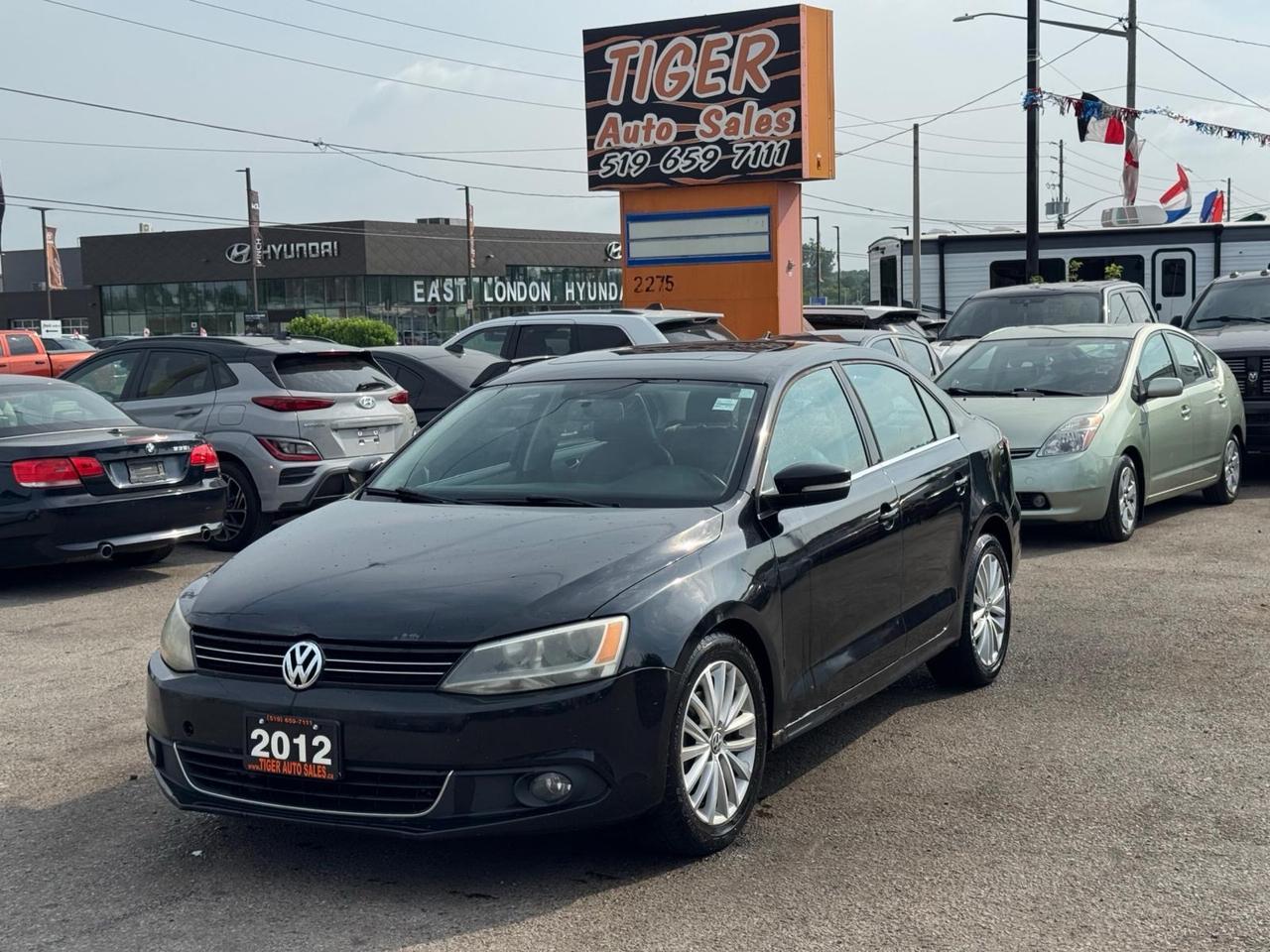 2012 Volkswagen Jetta HIGHLINE, SEDAN, AUTO, LEATHER, LOADED, AS IS - Photo #1