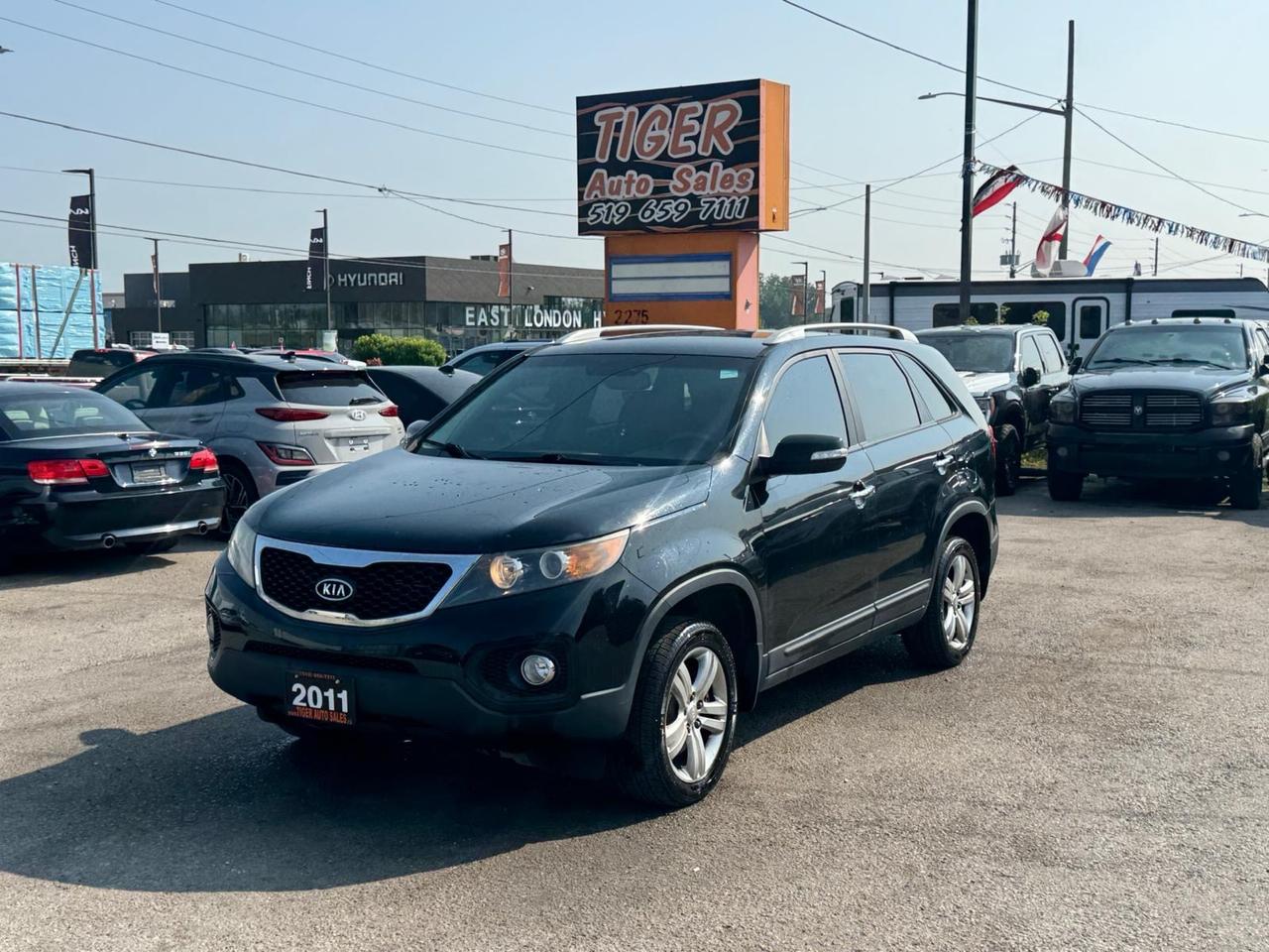 2011 Kia Sorento LX, V6, ONLY 180KMS, CERTIFIED Photo