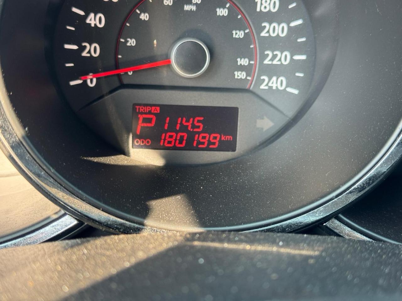 2011 Kia Sorento LX, V6, ONLY 180KMS, CERTIFIED Photo