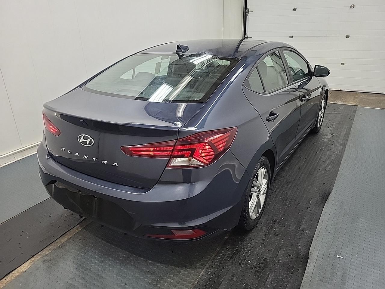 2020 Hyundai Elantra Preferred w/Sun & Safety Package Photo