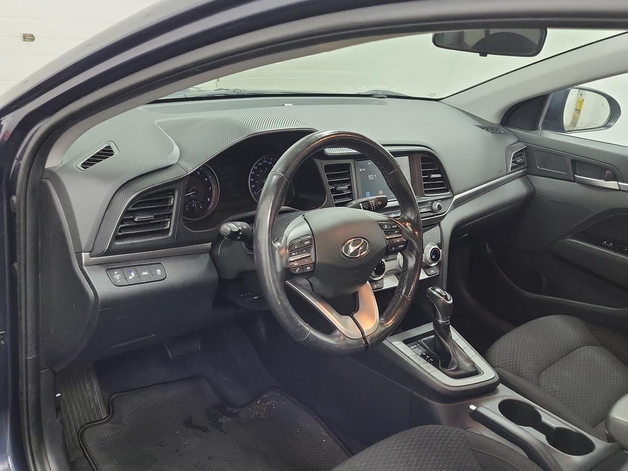 2020 Hyundai Elantra Preferred w/Sun & Safety Package Photo