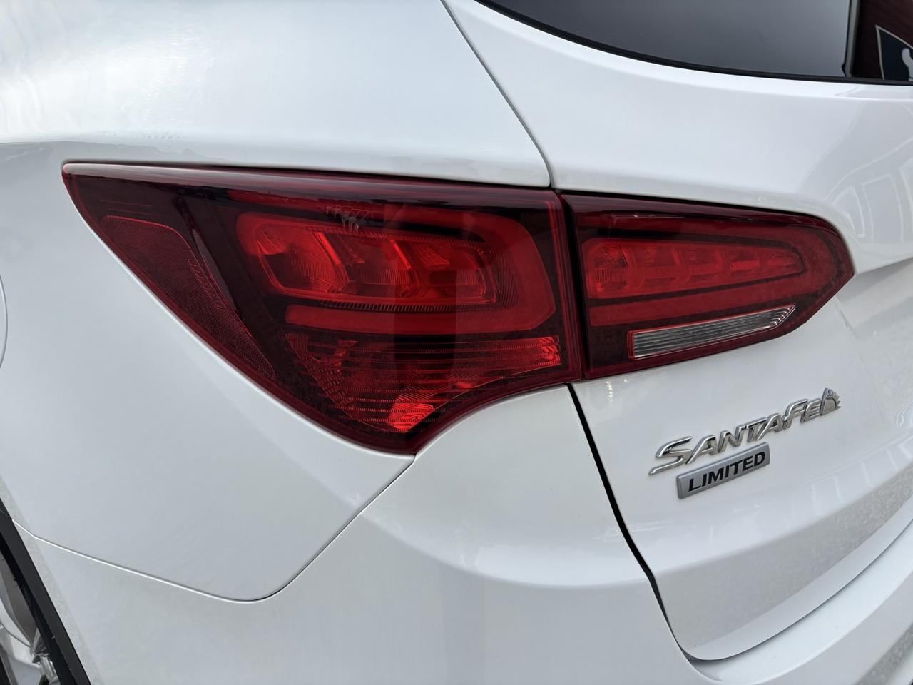 2017 Hyundai Santa Fe Ultimate ~CLEAN CARFAX~ Photo