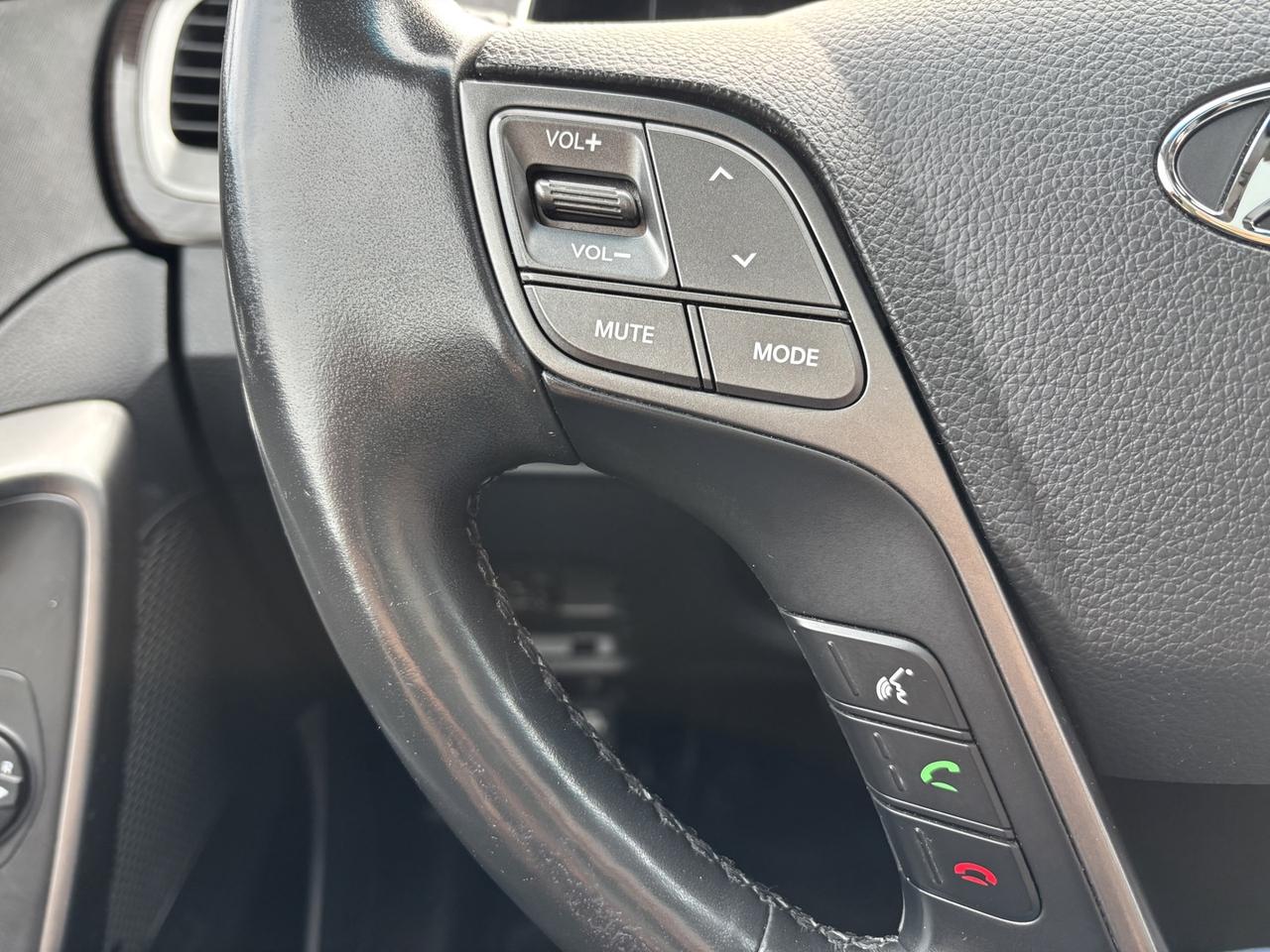 2017 Hyundai Santa Fe Ultimate ~CLEAN CARFAX~ Photo