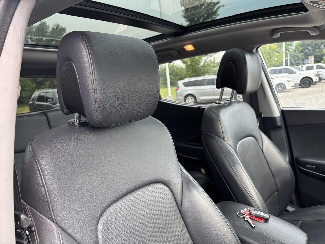 2017 Hyundai Santa Fe Ultimate ~CLEAN CARFAX~ Photo