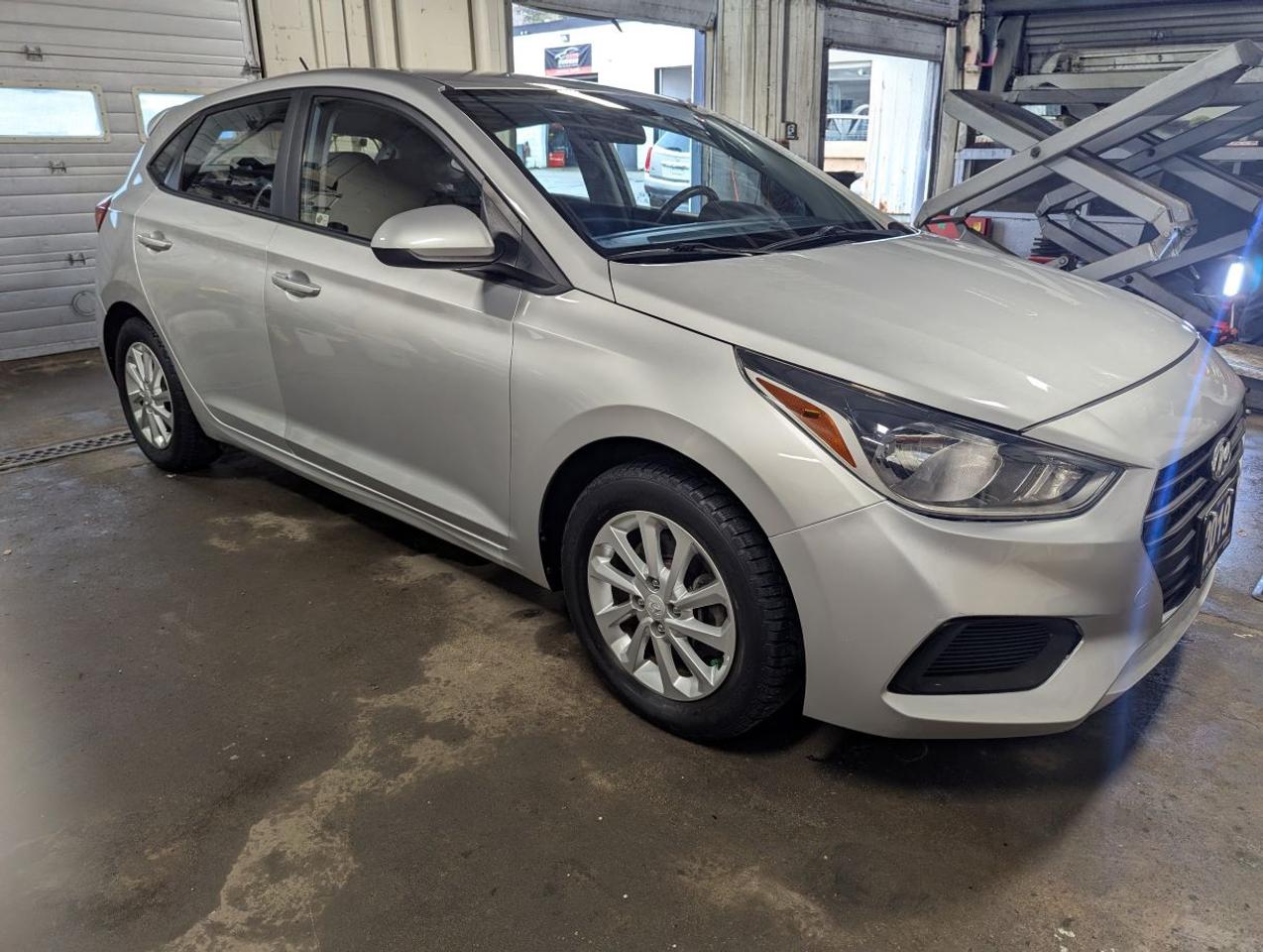 2019 Hyundai Accent Preferred  GREAT GAS MILEAGE!! Photo2