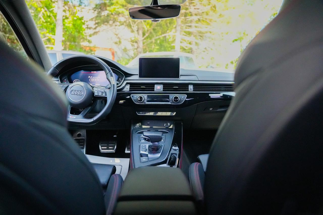 2019 Audi A4 2.0 TFSI Premium Plus quattro 7A Photo