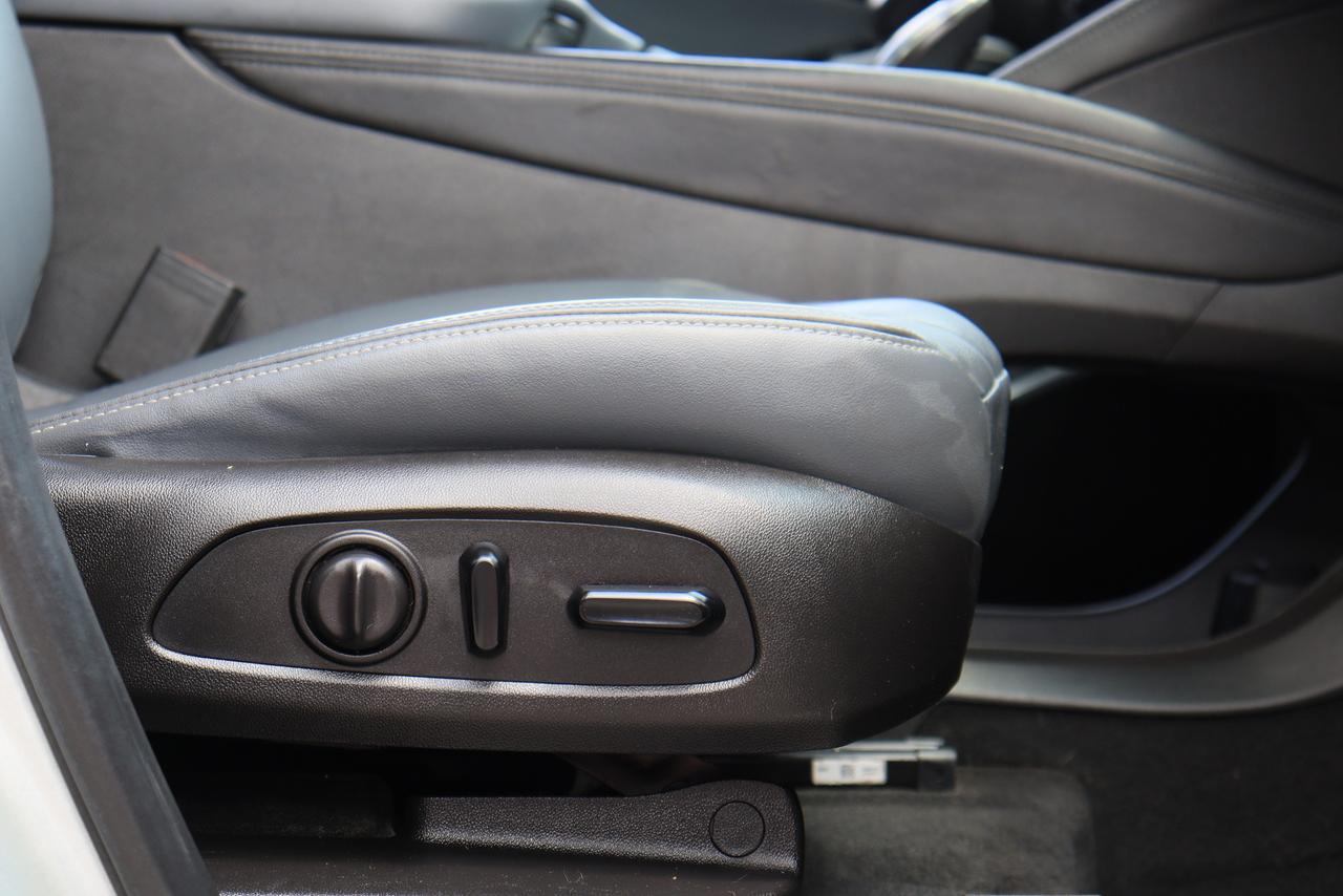 2019 Buick Enclave Essence | AWD | Leather | Roof | Nav | Cam | BSM++ Photo91