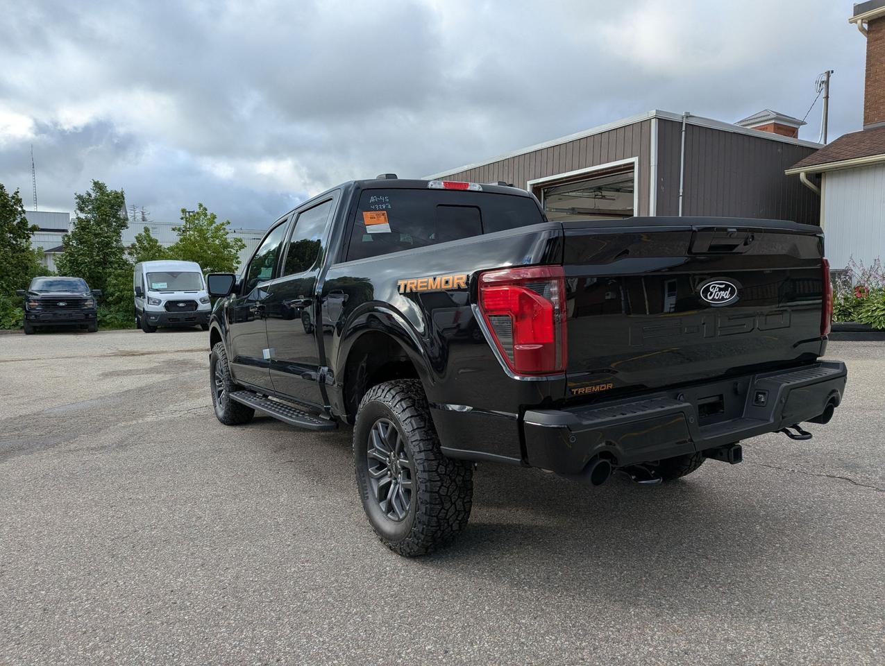 2026 Ford F-150 Tremor SuperCrew 401A 4x4 Photo3