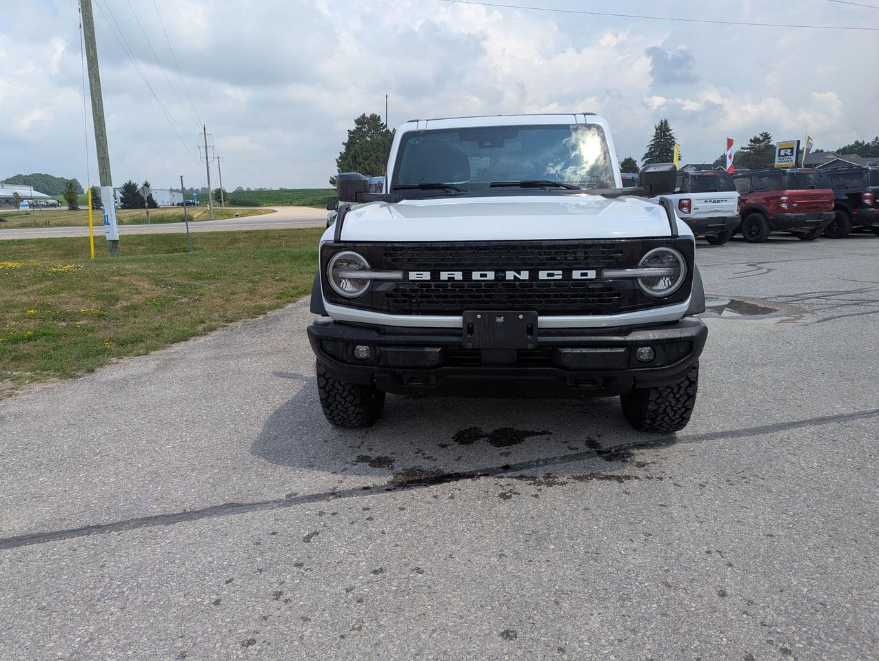 2026 Ford Bronco OUTER BANKS 4 DOOR 4X4 Photo1