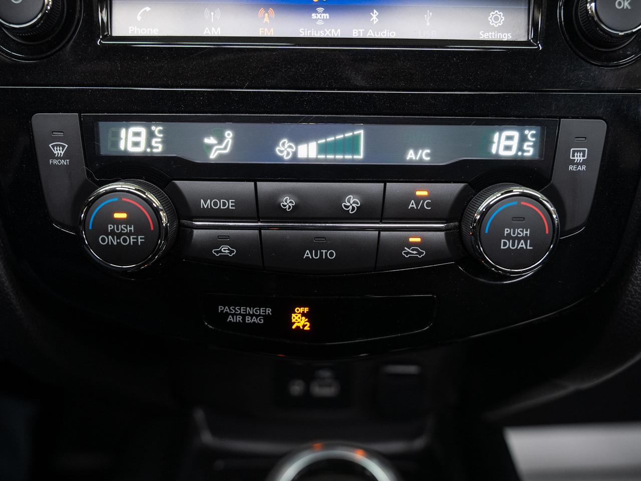 2020 Nissan Qashqai SV AWD | Sunroof | Heated Seats | BSM | CarPlay