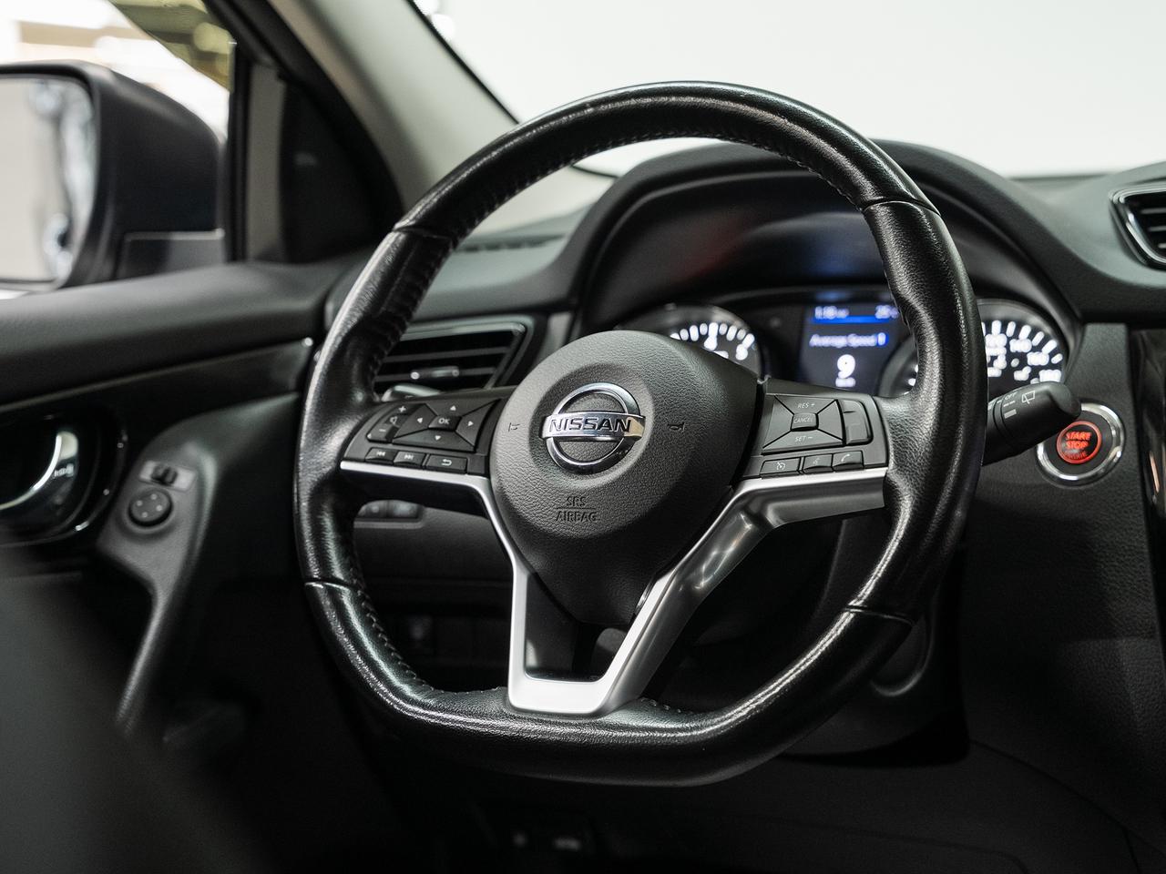 2020 Nissan Qashqai SV AWD | Sunroof | Heated Seats | BSM | CarPlay