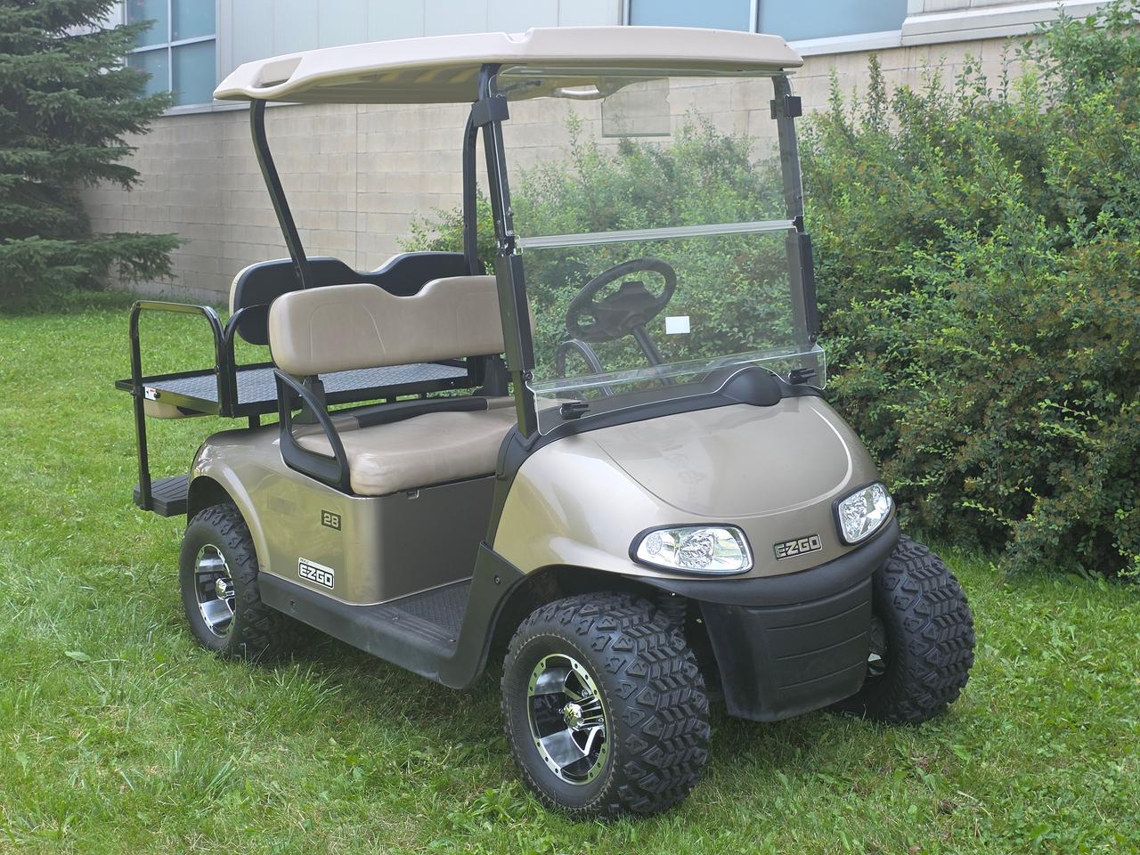 2021 E-Z-GO RXV  - Photo #1