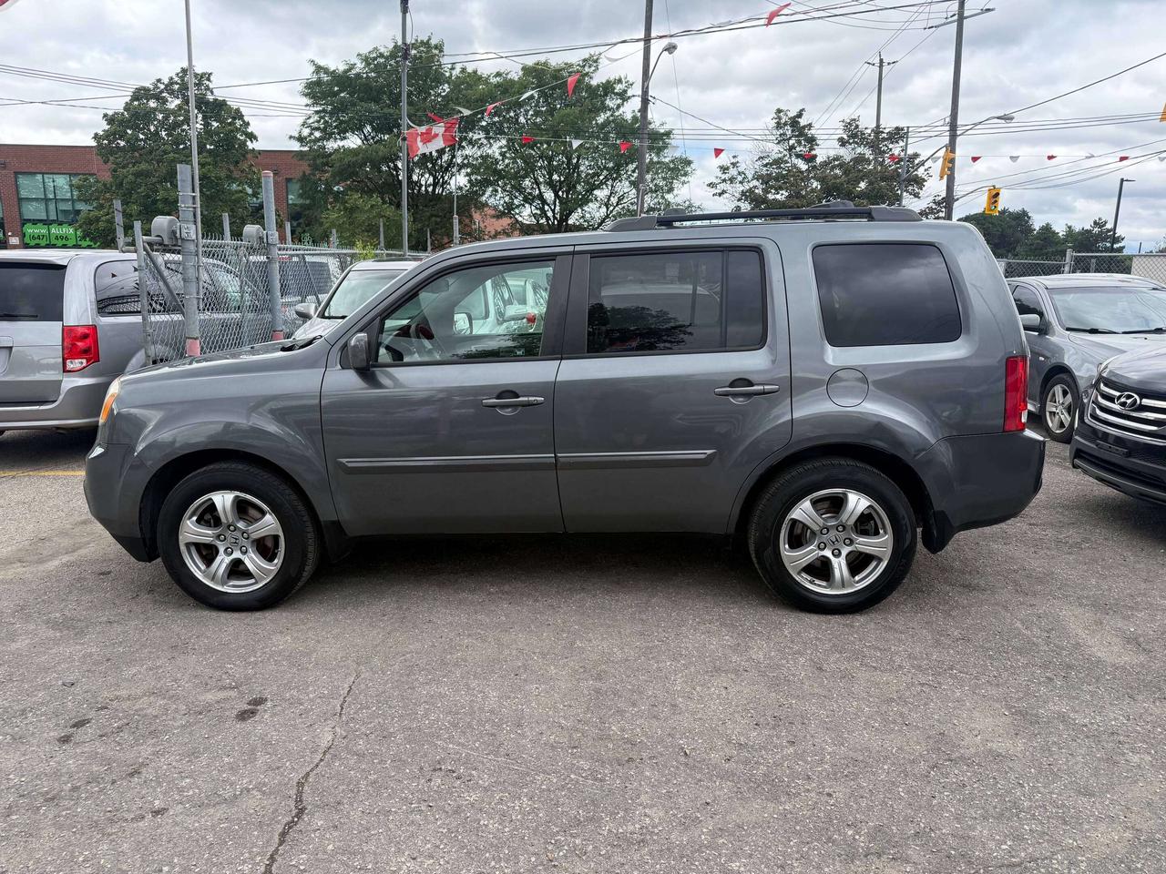 2012 Honda Pilot *** 3 YEAR WARRANTY INCLUDED *** Photo