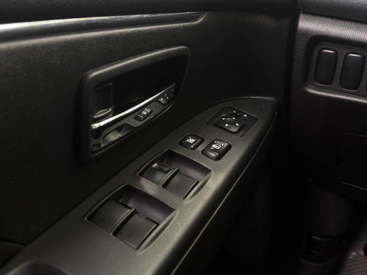 2021 Mitsubishi RVR SE 4WD   Blind Spot   Heated Seats   Rev Cam Photo
