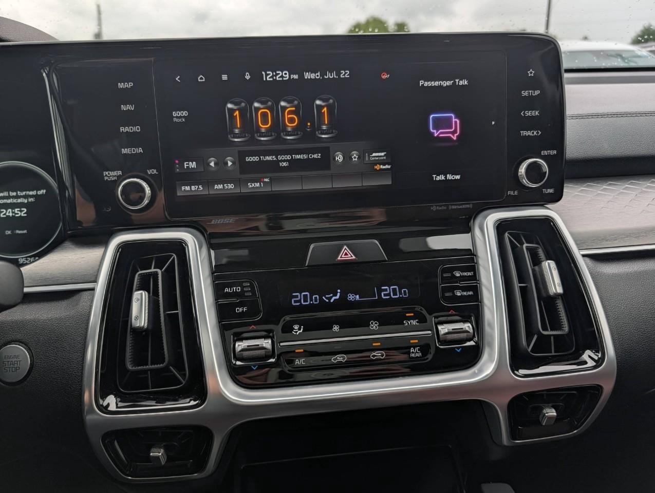 2022 Kia Sorento 2.5T SX w/Burgundy Leather Winter tires on rims Photo