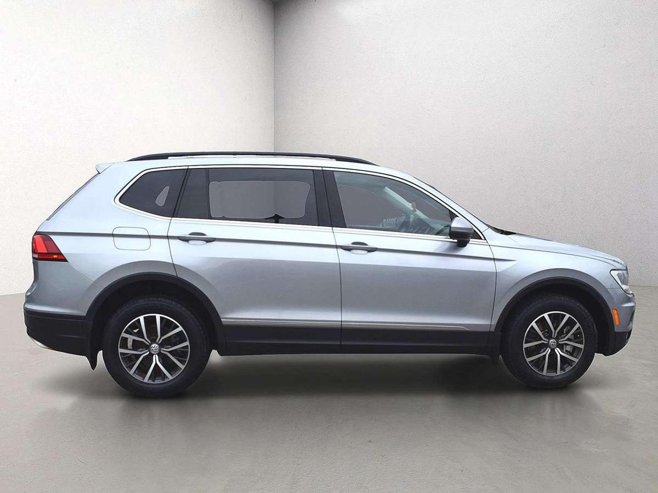 2019 Volkswagen Tiguan Comfortline 4Motion Leather Panoramic Sunroof Navi Photo3