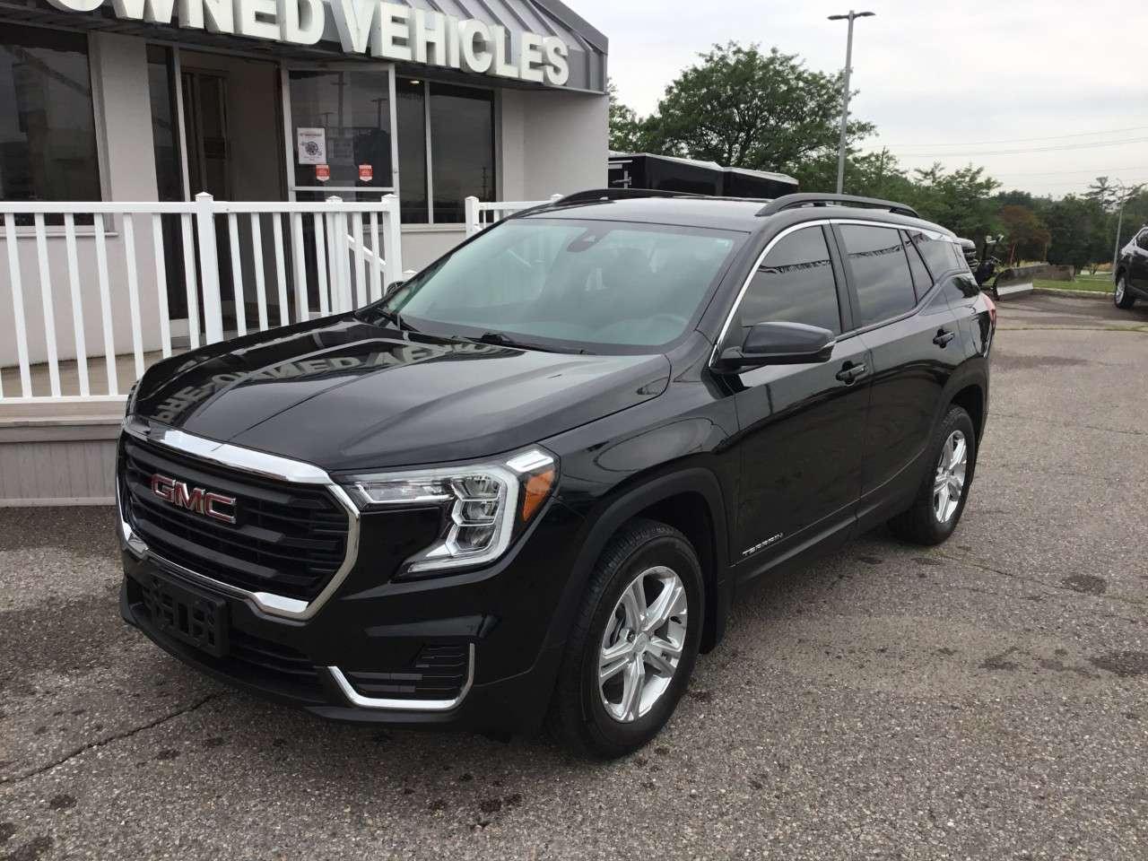 2024 GMC Terrain AWD SLE Photo0