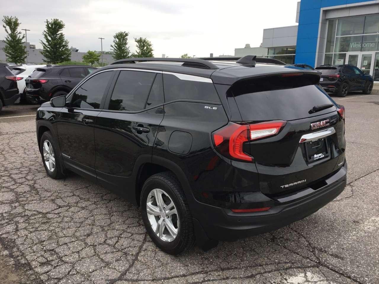2024 GMC Terrain AWD SLE Photo
