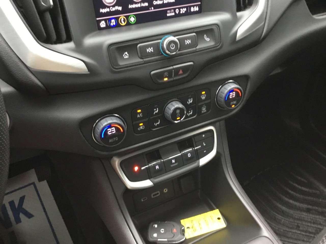2024 GMC Terrain AWD SLE Photo