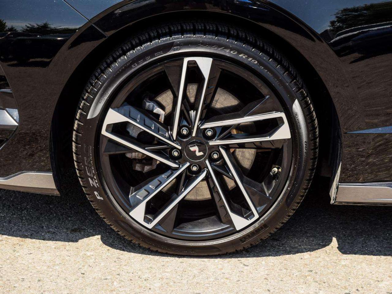 2025 Hyundai Sonata N-LINE   1owner, No Accidents, 2 SETS OF TIRES Photo