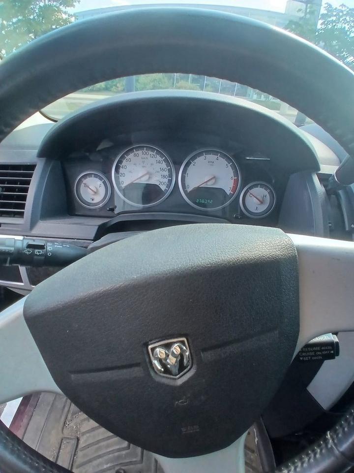 2010 Dodge Grand Caravan SXT Wagon AS IS SPECIAL Photo