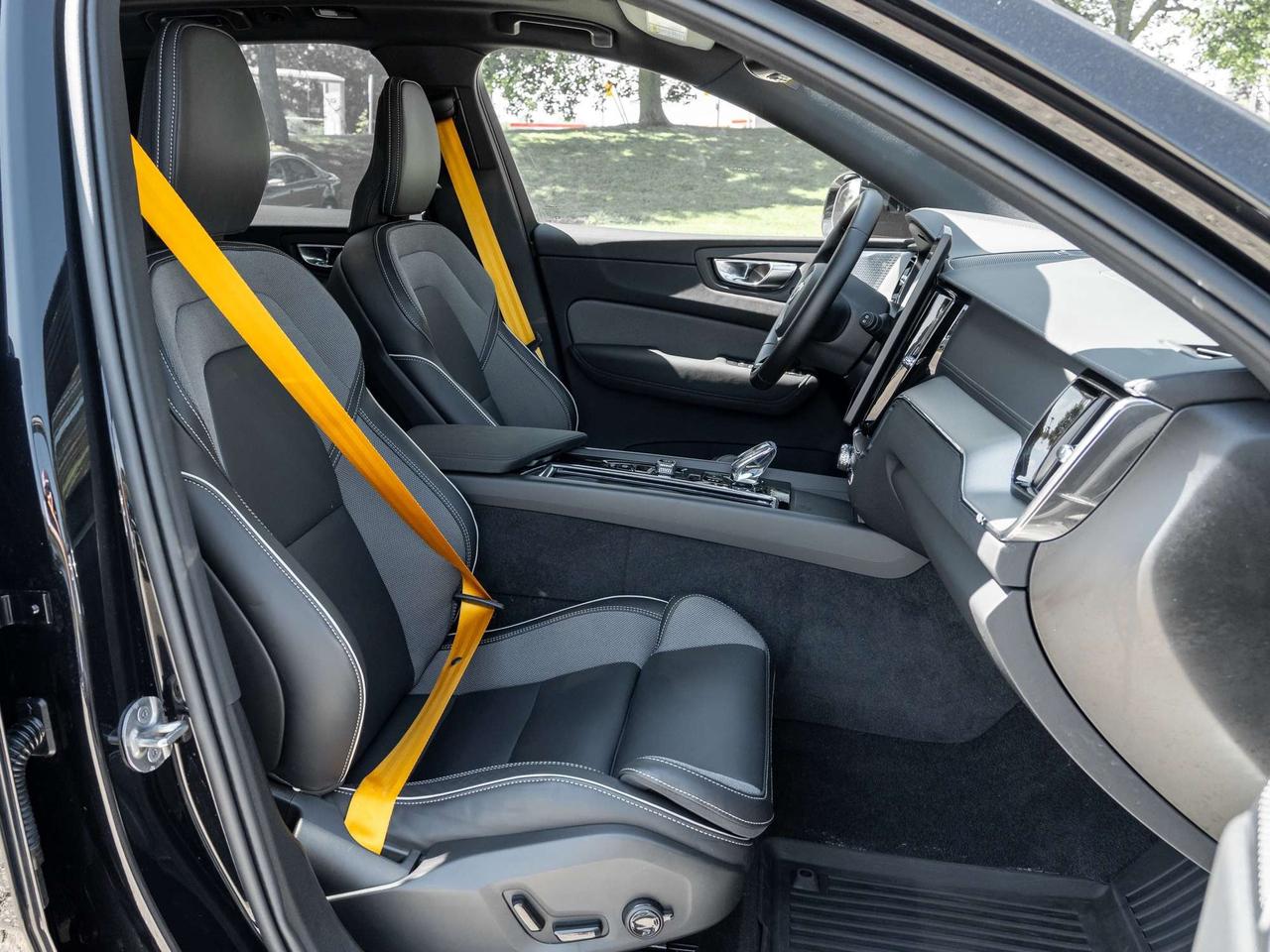 2026 Volvo XC60 POLESTAR ENGINEERED T8^Plug-In Hybrid^22" Wheels Photo