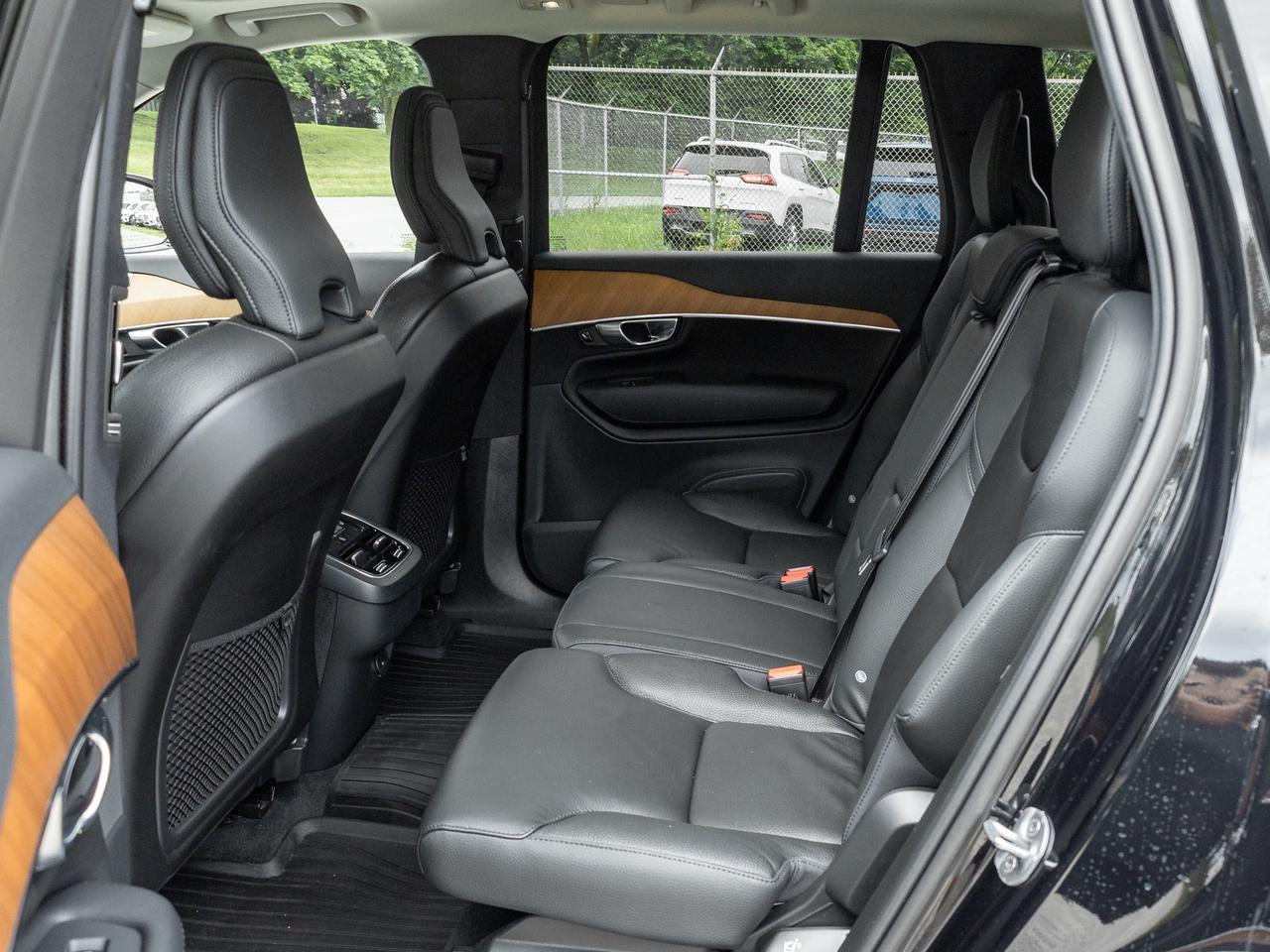 2023 Volvo XC90 B6 AWD Core 7-Seater Photo
