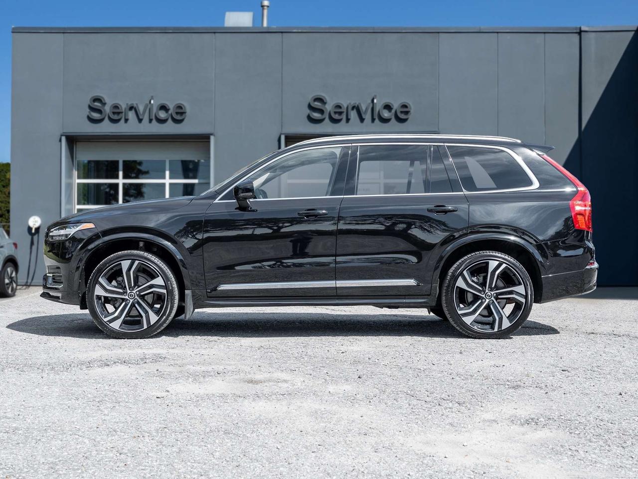 2024 Volvo XC90 Ultimate Bright Theme Photo2