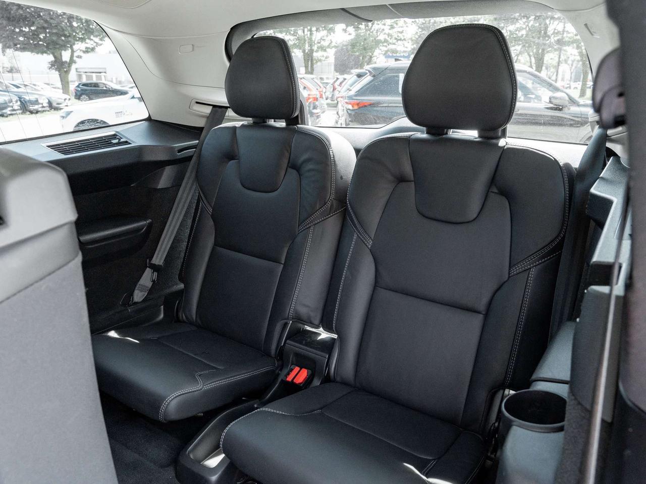 2024 Volvo XC90 Ultimate Bright Theme Photo