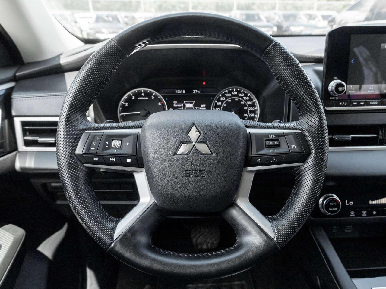2024 Mitsubishi Outlander ES   S-AWC CPO FINANCE RATES FOR AS LOW AS 0.90% Photo