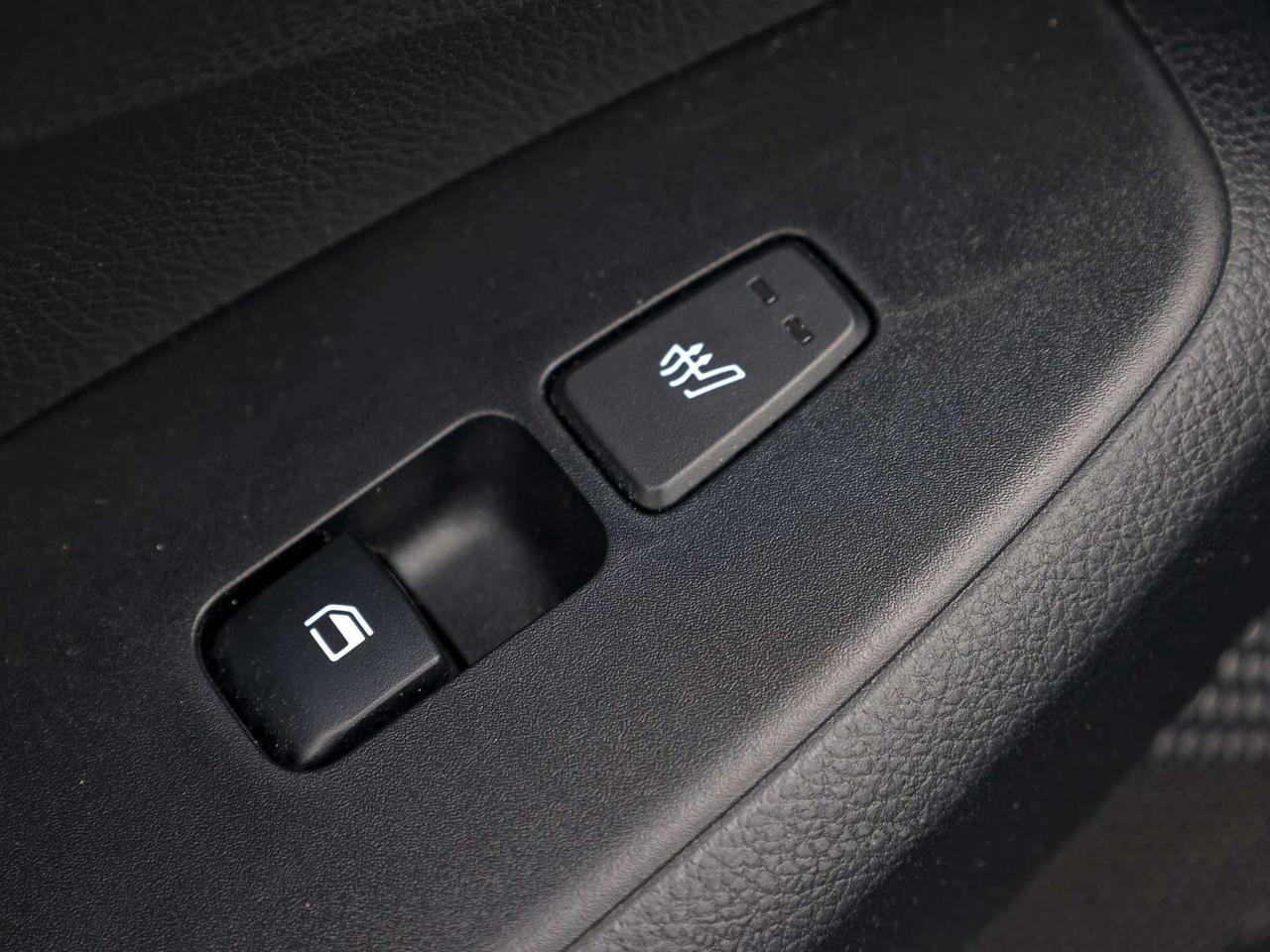 2025 Kia Seltos EX Premium   Cooled Seat   Pwr Liftgate   NAVI Photo