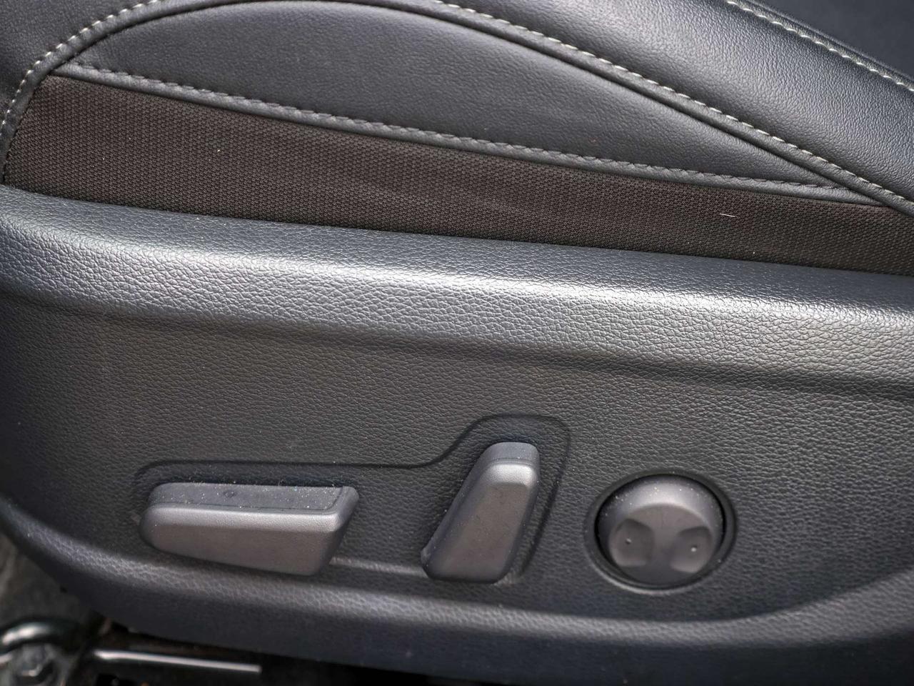 2025 Kia Seltos EX Premium   Cooled Seat   Pwr Liftgate   NAVI Photo